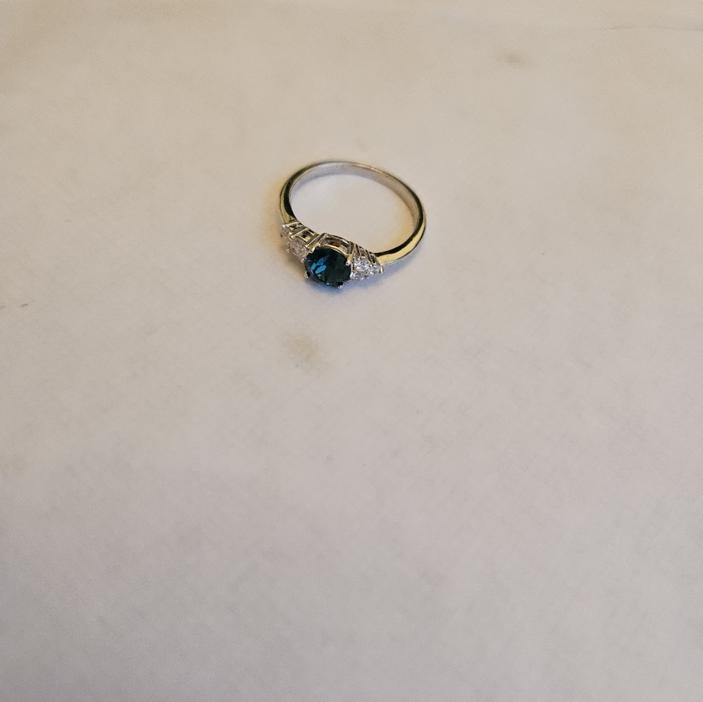 size 8 ring